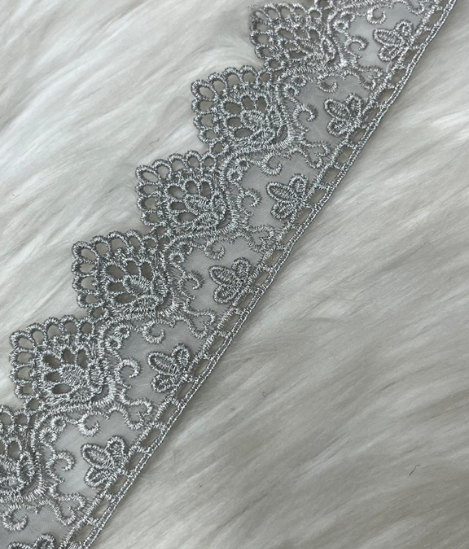 Paisley Zari Lace 3